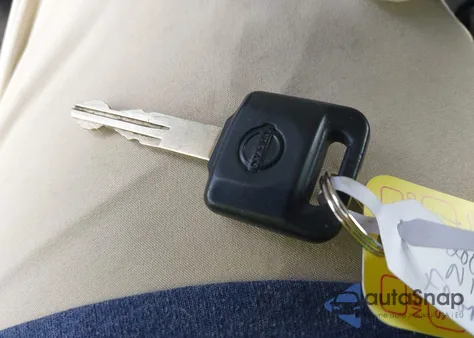 2005 Nissan Frontier Se from USA, damaged, VIN 1N6AD06W25C426540